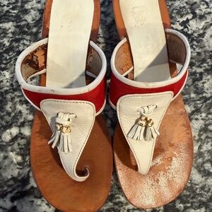 Gucci White and Red Leather Tassel Thong Sandals